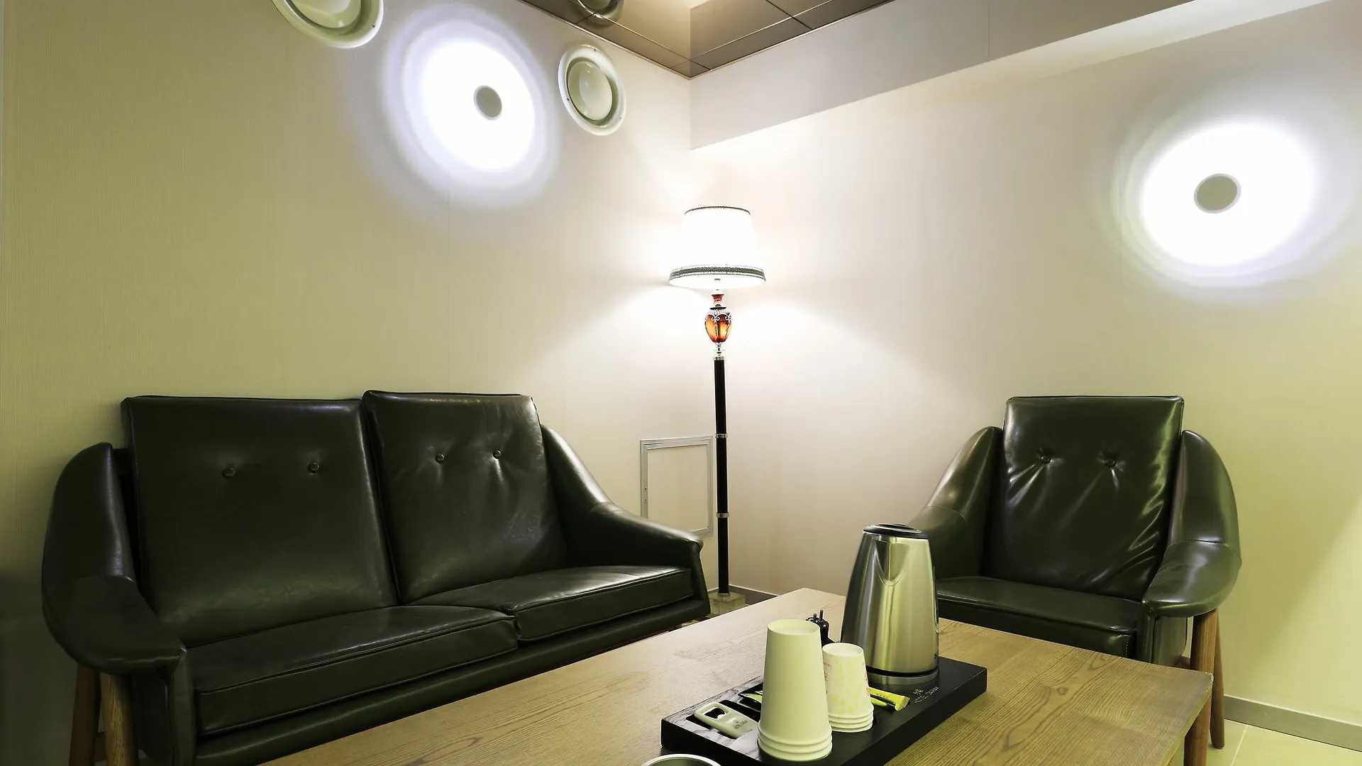 Darak Hotel Seoul 2*,